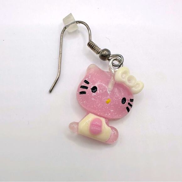 Hello Kitty Sanrio Jewelry Set Red Bow Stud Earrings Green Charm Bracelet Pink - Picture 2 of 15